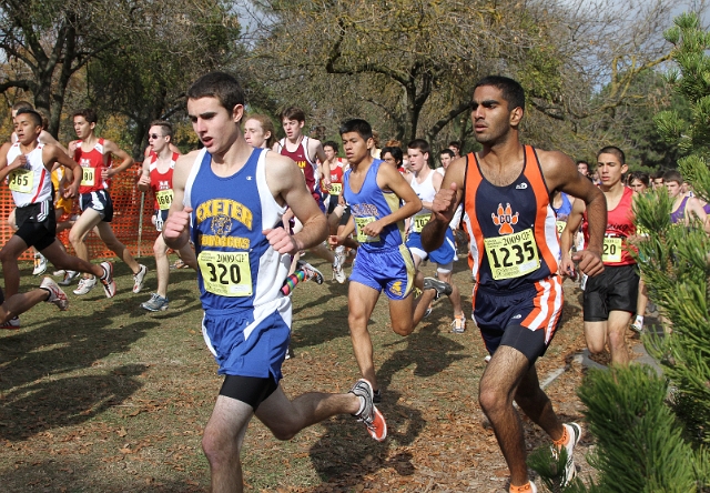 2009 CIF XC Boys D4-022.JPG - 2009 California CIF Cross Country Championships, Woodward Park, Fresno, California